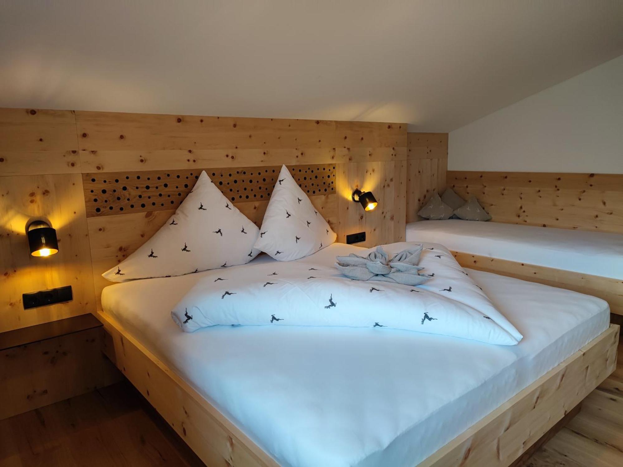 Apart Hotel Ideal Ладис Екстериор снимка