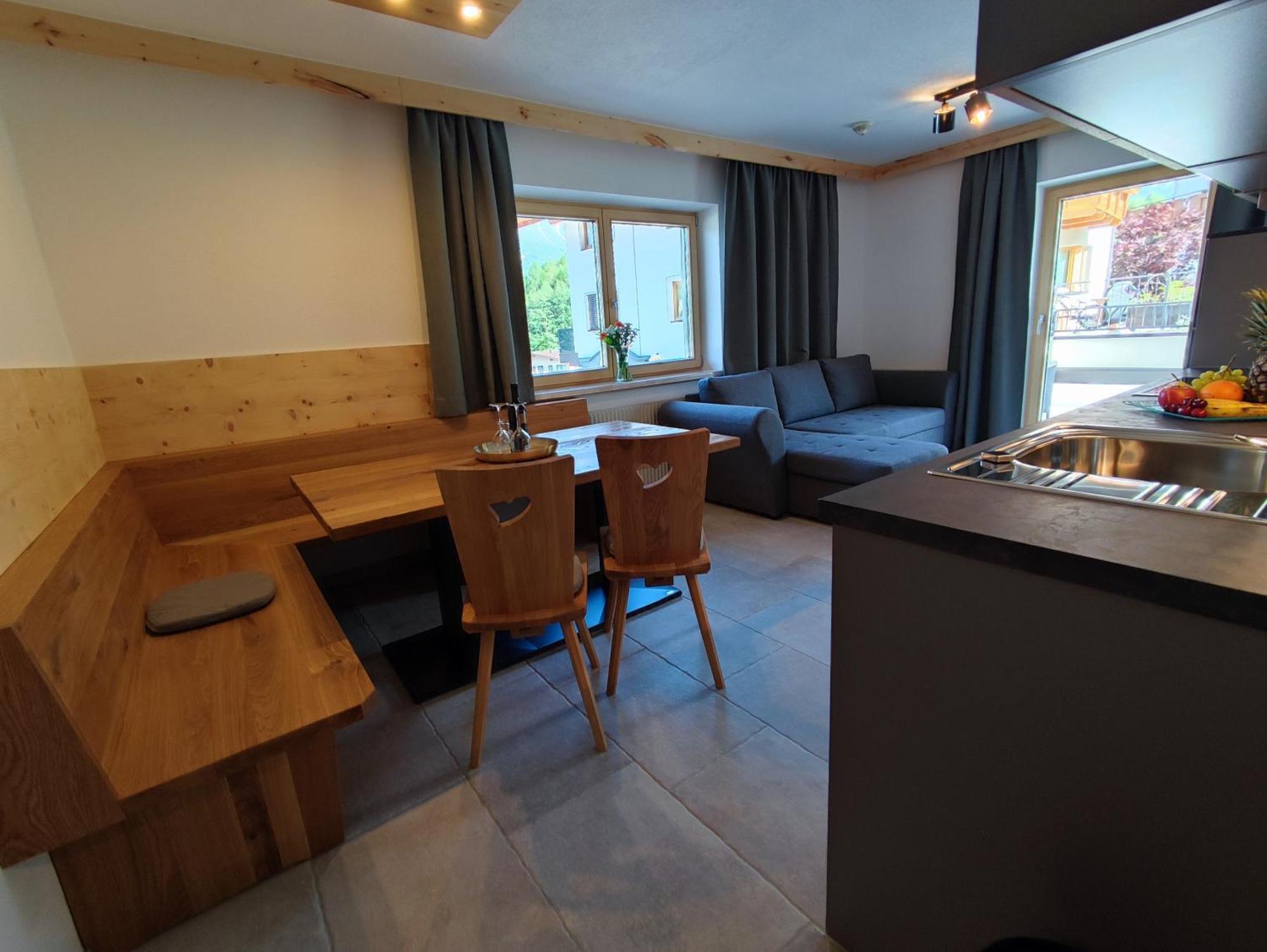 Apart Hotel Ideal Ладис Екстериор снимка