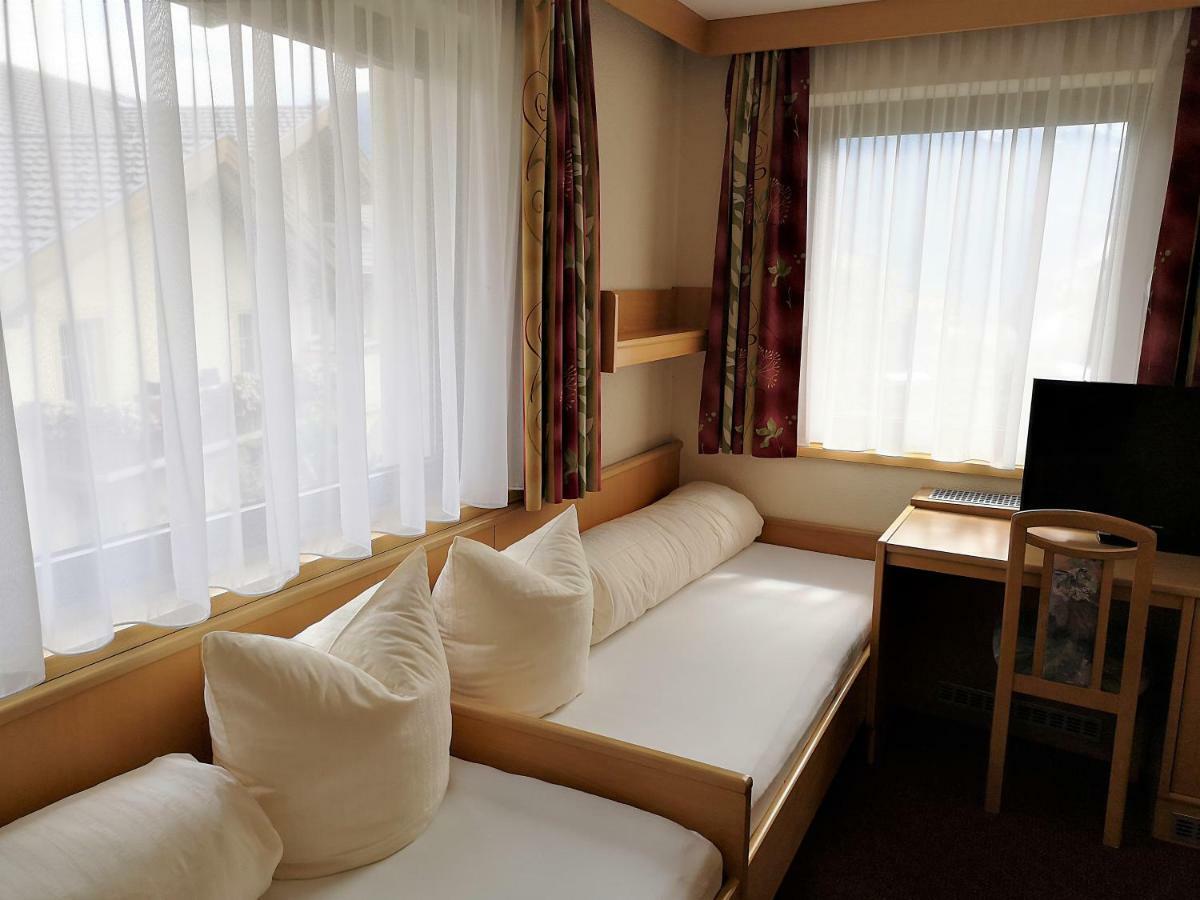Apart Hotel Ideal Ладис Екстериор снимка